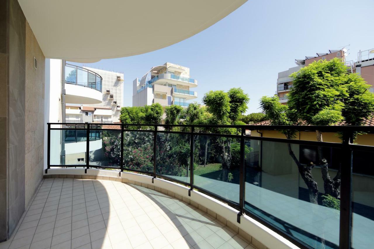 Skyresidence Линьяно-Саббьядоро Экстерьер фото